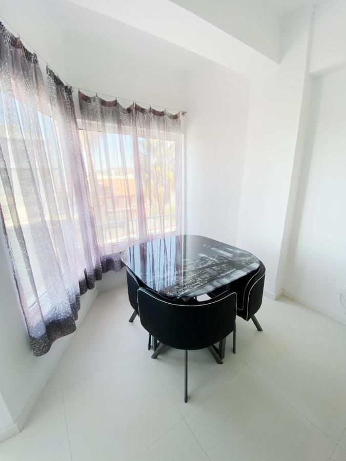 Apartamento Na Praia Costa de Caparica Luaran gambar